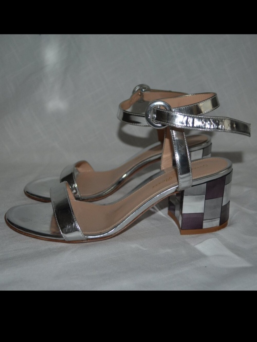 $845 Sz 37 6.5 Gianvito Rossi Silver Square Detail Strappy 2.5" Block He…